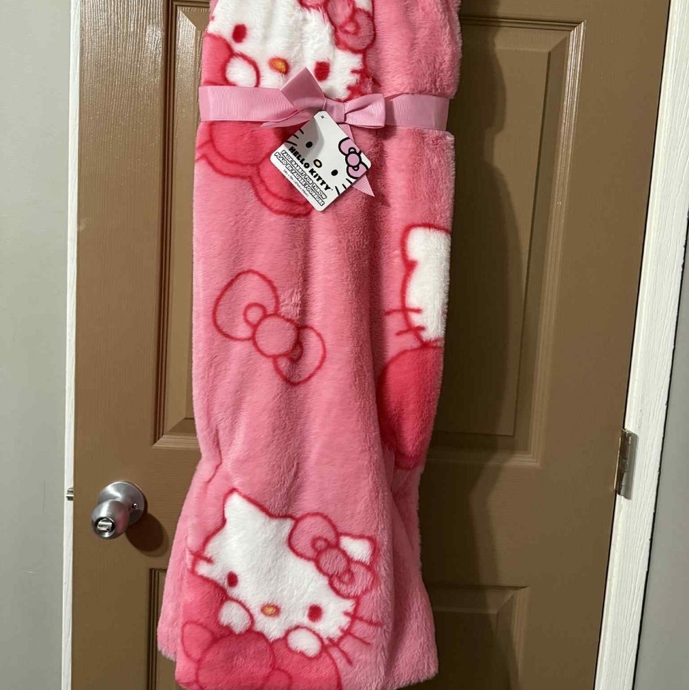 Hello Kitty Rabbit Fur Bow Throw Blanket